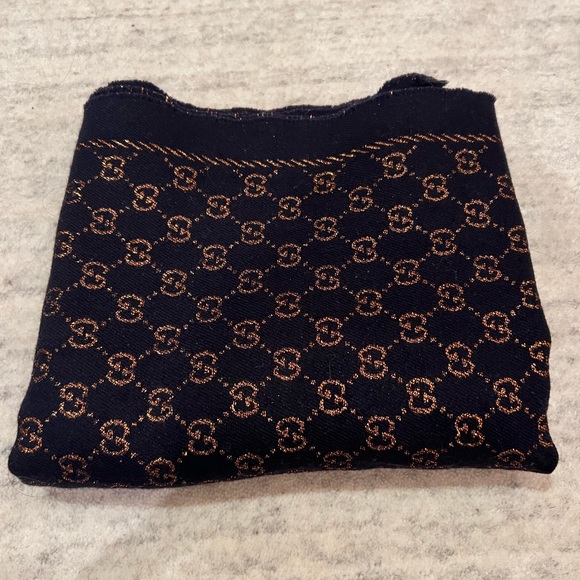 Gucci Metallic GG Wool Scarf - Picture 2 of 7